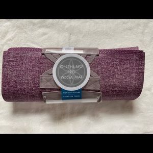 Gaiam On-The-Go Pro Yoga Mat NWT